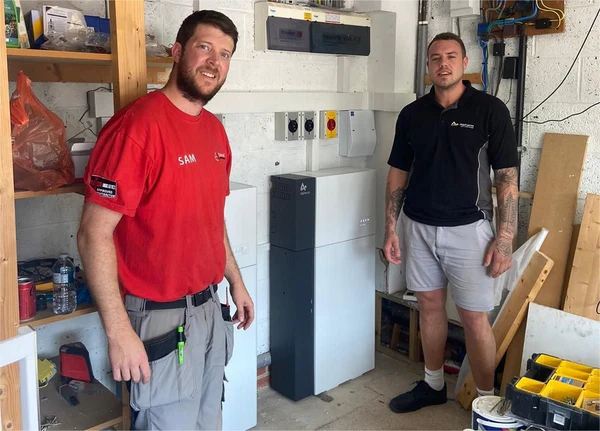 Batterie de stockage solaire installée dans le Vaucluse