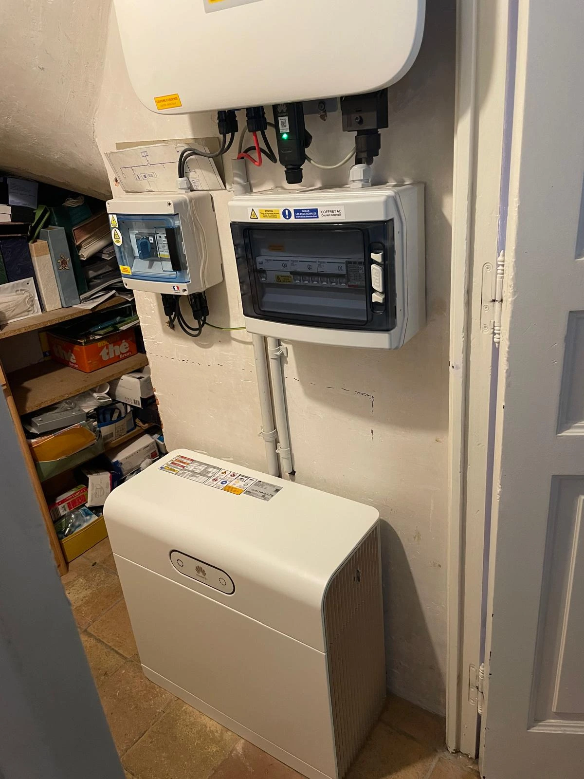 Installation batterie de stockage solaire à Codolet dans le Vaucluse