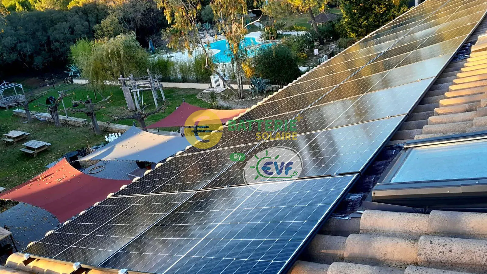 Installation panneaux photovoltaïques sur bâtiment à Orange