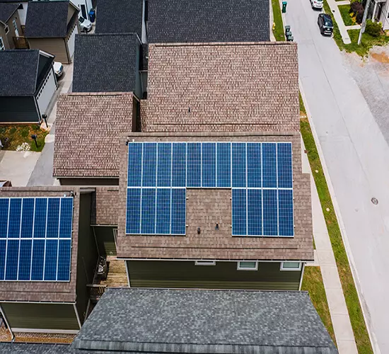 maison-toiture-panneau-solaire